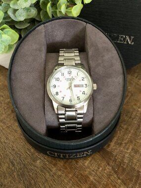 CITIZEN Men's Silver Toned Quartz Watch, Stretch Band